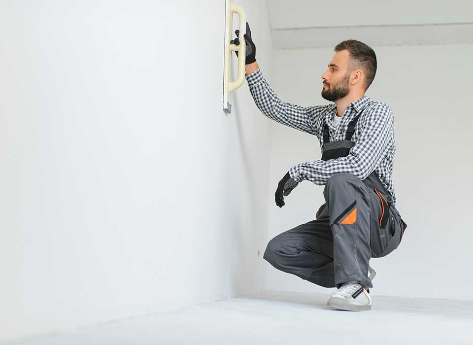 4 Ways Contractors &Amp; Remodeling - Drywall Repair